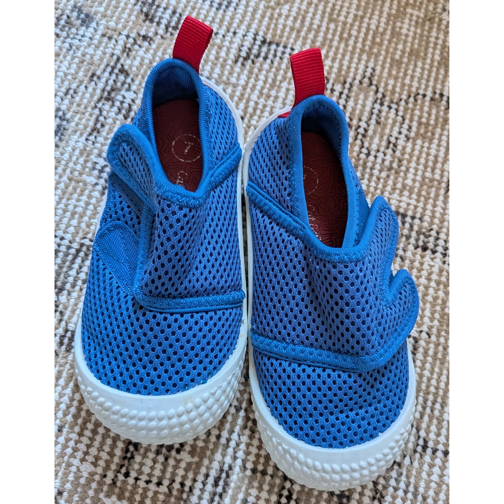 Cat And Jack Toddler Water Shoe Sneakers Size 7